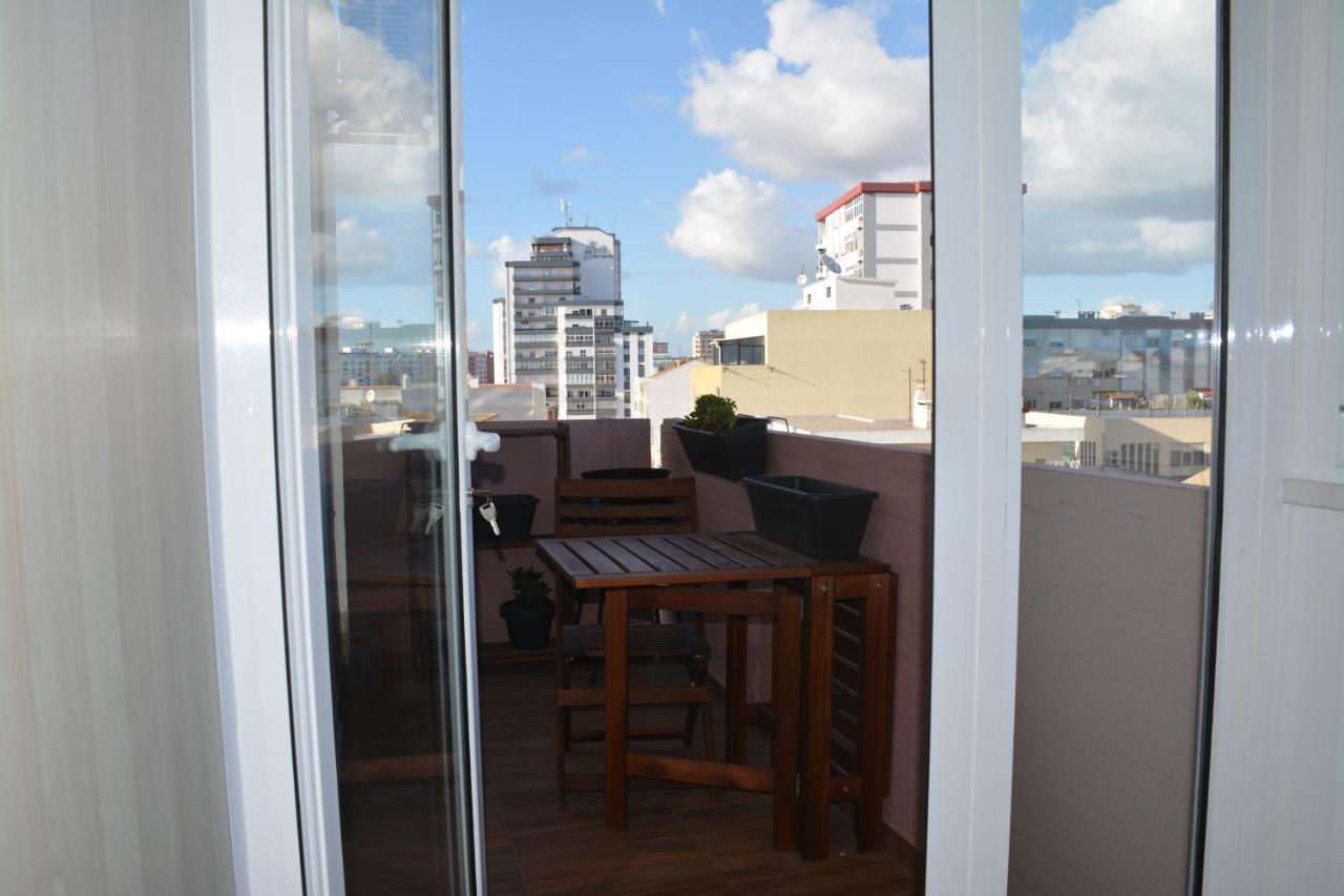 M&H Loft - Apartamento T2 Em Setubal Bagian luar foto