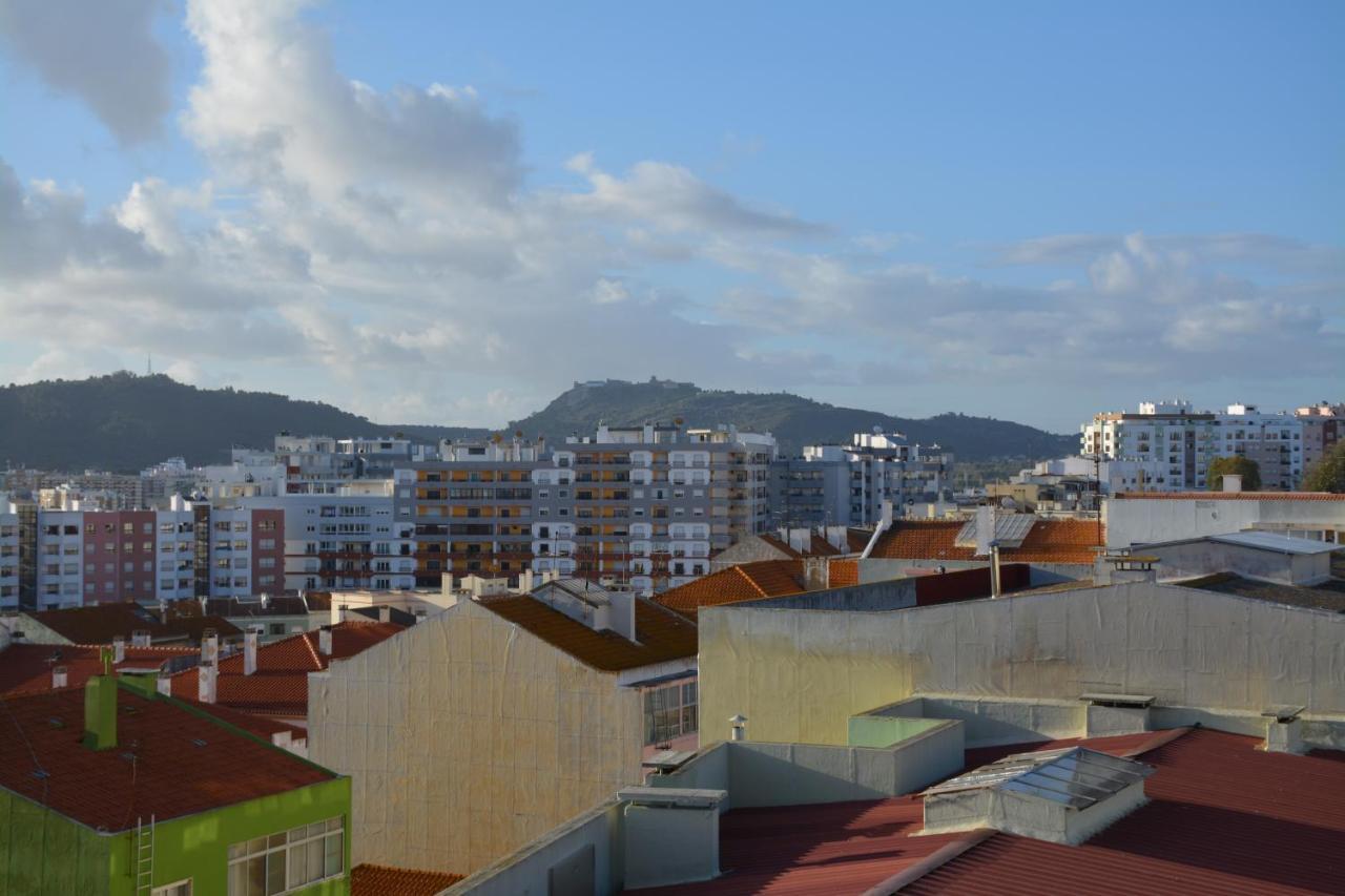 M&H Loft - Apartamento T2 Em Setubal Bagian luar foto