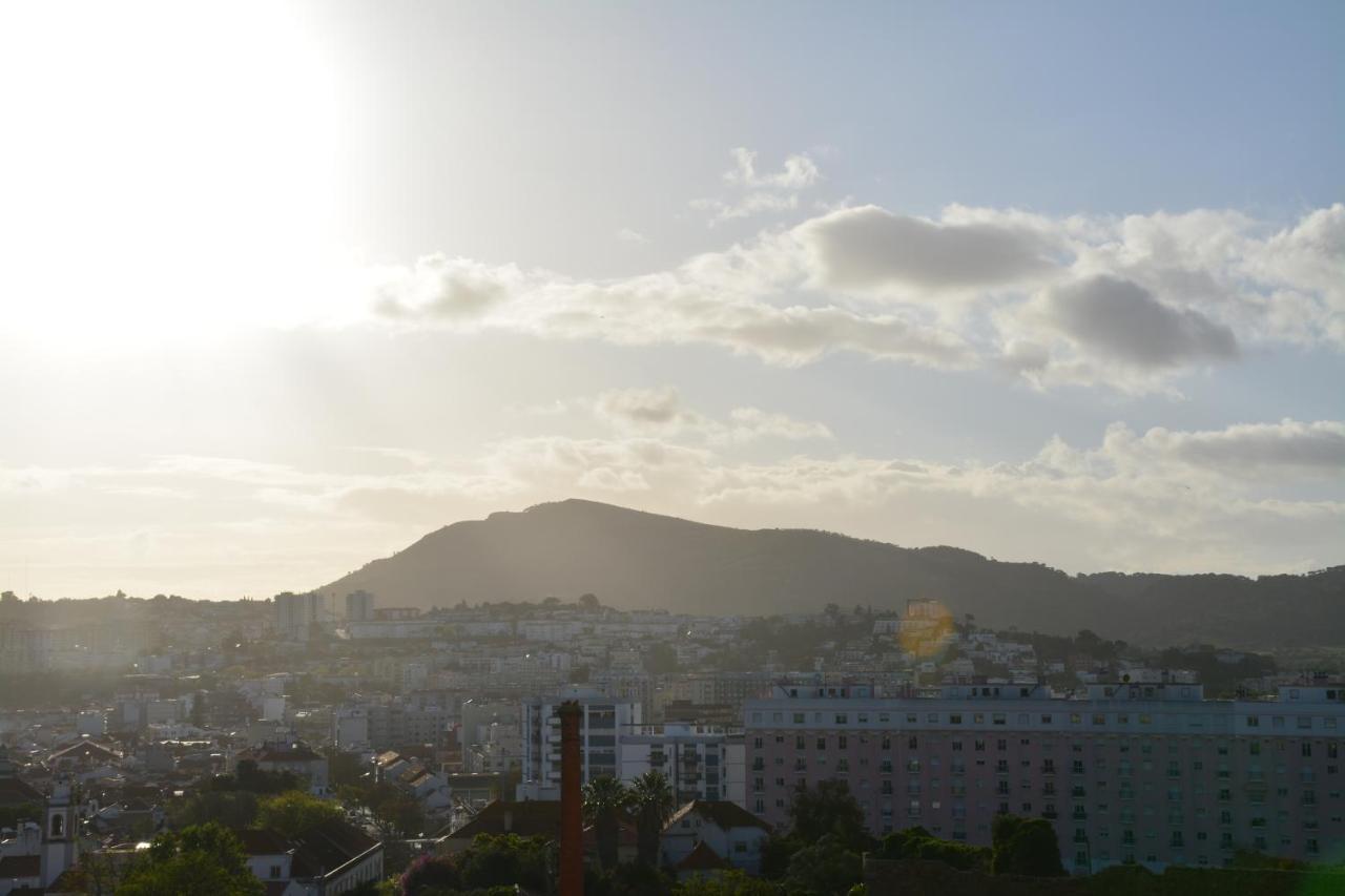 M&H Loft - Apartamento T2 Em Setubal Bagian luar foto