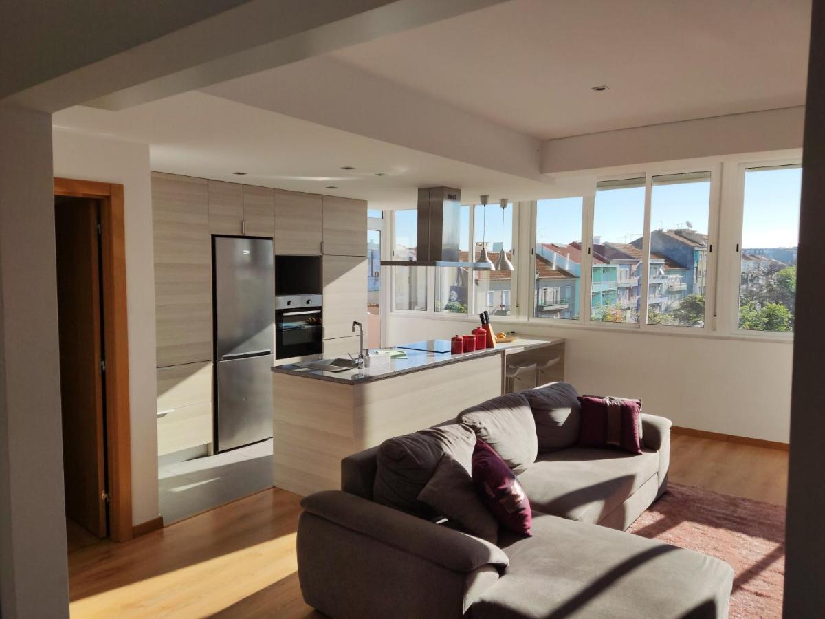 M&H Loft - Apartamento T2 Em Setubal Bagian luar foto